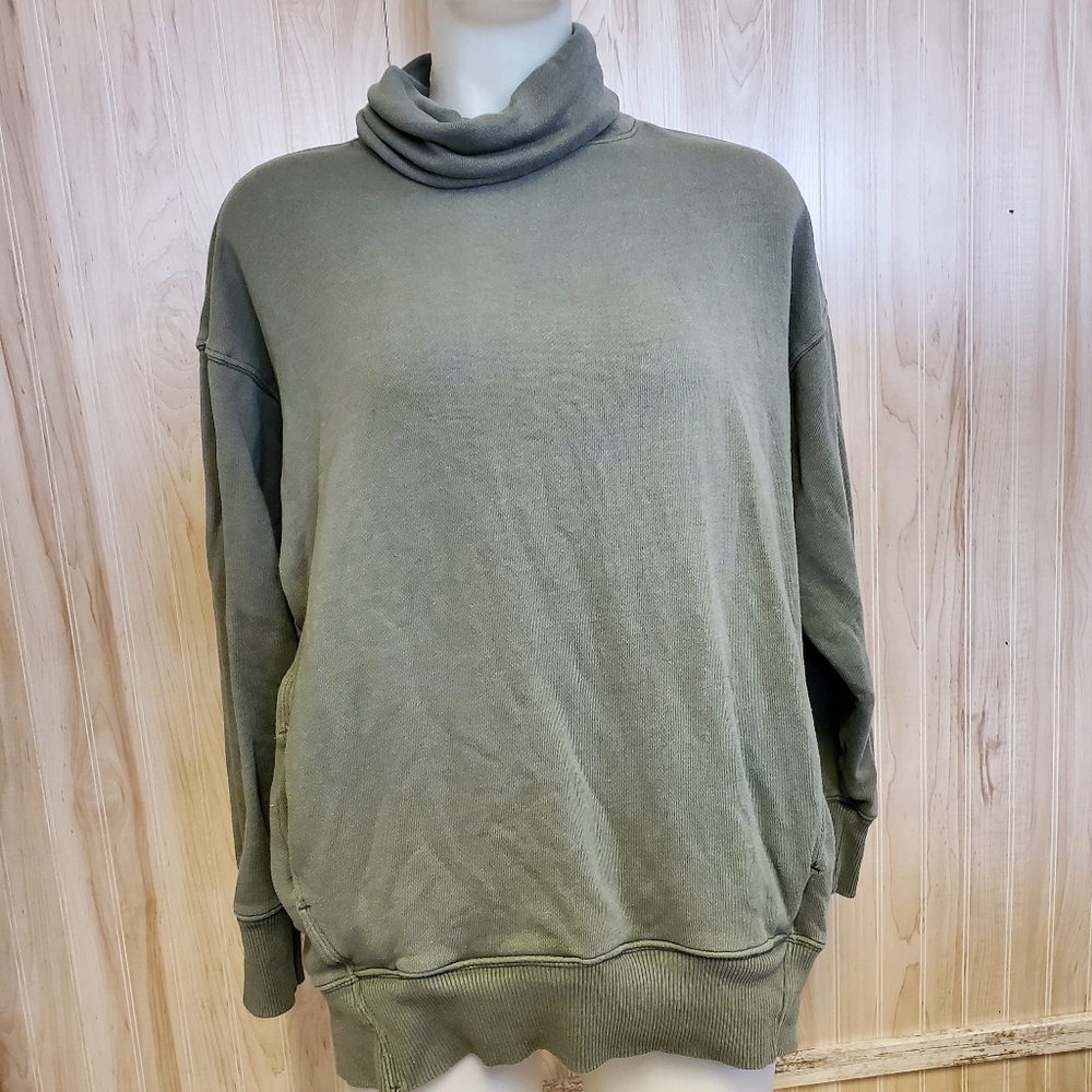 Aerie Green Turtle Neck Oversized Sweatshirt Size SP long Cotton‎ Blend Kangaroo
